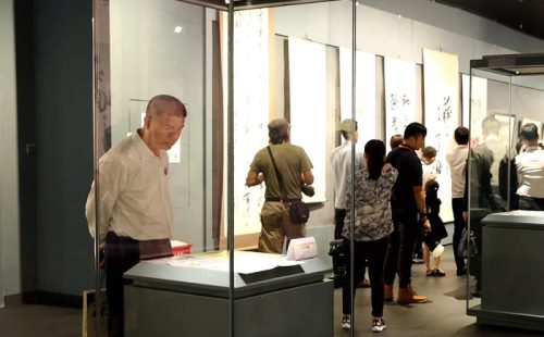 第三屆深港警察書畫聯(lián)展深圳站 阿Sir書畫猴賽雷