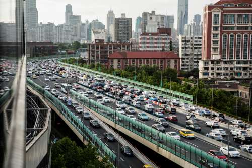 城市里為什么經(jīng)常堵車 城市經(jīng)常堵車的原因介紹