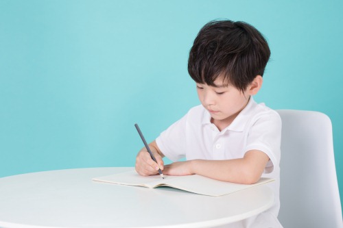 魚姓男孩取名 滿分好聽的名字推薦