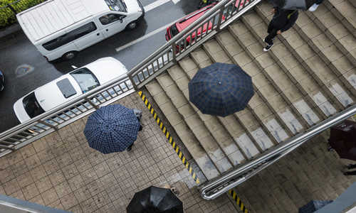 深圳發(fā)布臺風(fēng)預(yù)警信號 今起至周四或有局地大暴雨