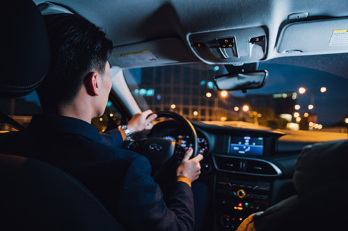 一鍵啟動的車怎么熄火 一鍵啟動的車熄火步驟