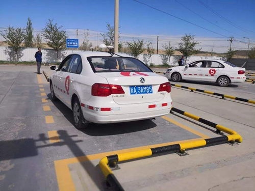 側(cè)方停車技巧有哪些 停車要點是什么