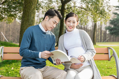 晚育男性如何生優(yōu)質(zhì)寶寶?這些事情別再碰了!