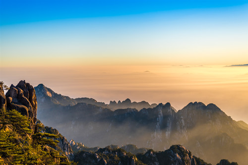 光明頂在哪里 光明頂是哪個山