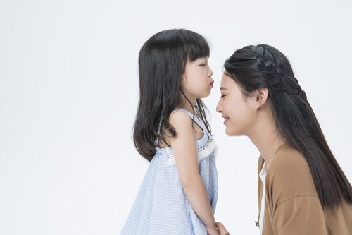 2017黃姓女孩取名 好聽大氣的名字精選