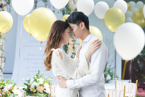 2020祝新人結(jié)婚的簡(jiǎn)單唯美祝福語(yǔ)大全