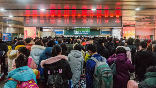 深圳汽車站已開售春運(yùn)汽車票 火車票明始發(fā)售