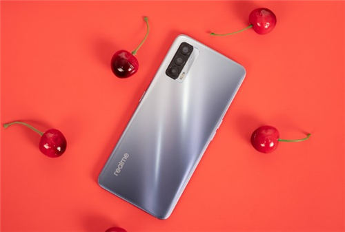 realme V15和紅米k30哪個(gè)值得買 兩款手機(jī)參數(shù)對(duì)比