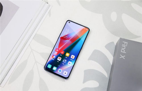 OPPO Reno6和OPPO findx3哪個(gè)值得買 兩者配置對(duì)比